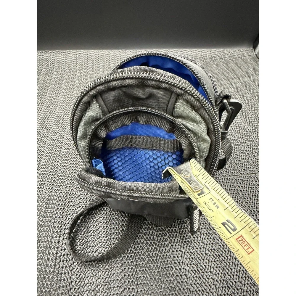 Case Logic Compact Camera Case With Crossbody Strap